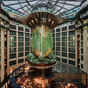 Radisson Collection Hotel, ***** Berlim