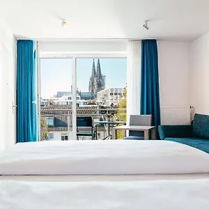 Haus Am Dom - Und Almanya